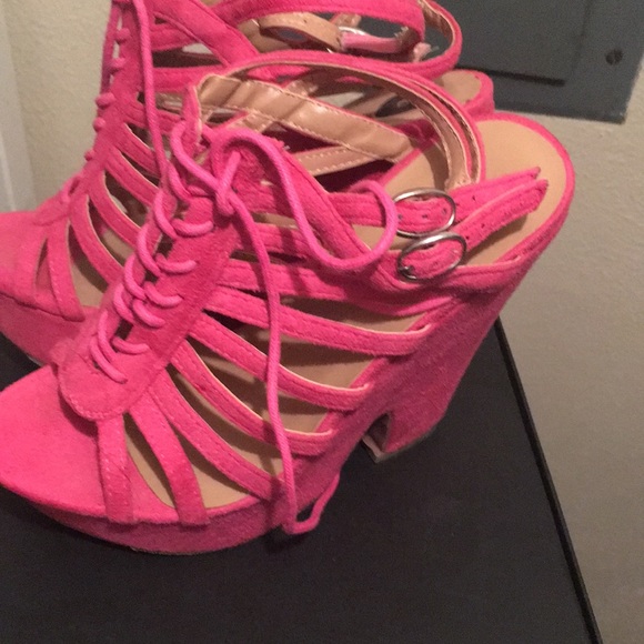 Call it Spring heels - Picture 2 of 4